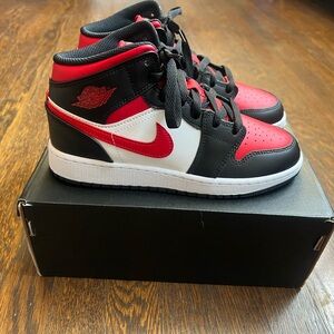 Nike Air Jordan 1 Mid Black Red Sneakers